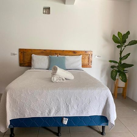 El Chirris Tzanjay Hotel San Juan La Laguna Kültér fotó